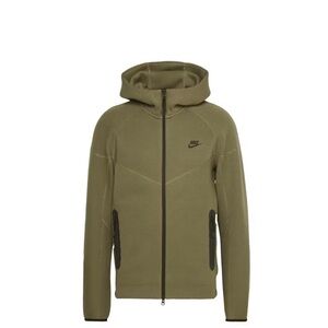 Nike tech size L brand new without tags. Never worn